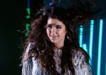 Celeste Buckingham potešila fanúšikov, tanečná novinka so silným posolstvom a sci-fi videoklipom!