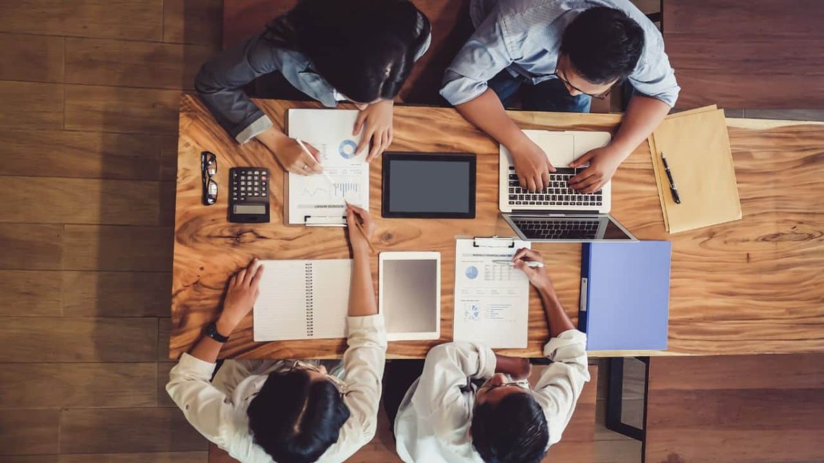 Staň sa expertom na digitálny marketing: Pridaj sa k Digitálnej Univerzite a získaj certifikát aj MBA titul