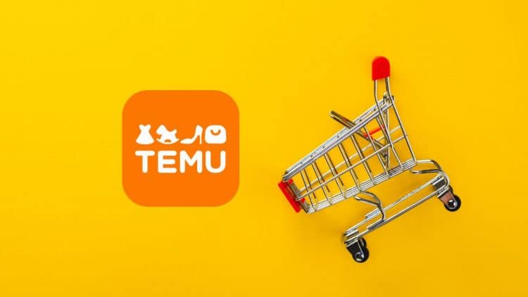 Malý nákupný vozík na žltom pozadí vedľa loga online platformy Temu.