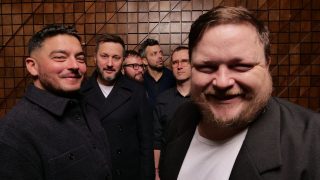 Para prichádza s jedinečným akustickým turné: Intímne koncerty, ktoré vás vtiahnu do sveta hudby