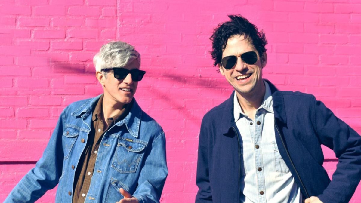 We Are Scientists opäť v Bratislave: Ikonická indie rocková kapela rozvibruje Pink Whale už 11. mája 2025