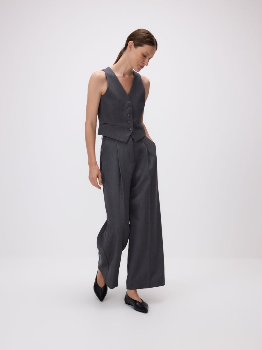 Dámske komplety – hotové sety, ktoré uľahčujú každodenné kombinovanie outfitov 294ft 85m 001 1 1080405
