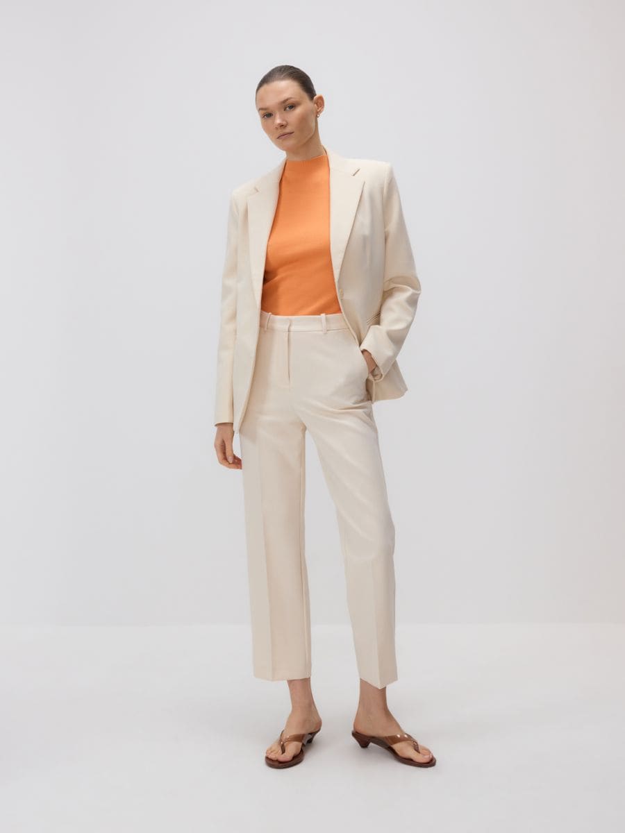 Dámske komplety – hotové sety, ktoré uľahčujú každodenné kombinovanie outfitov yt227 08x 003 1 1000384