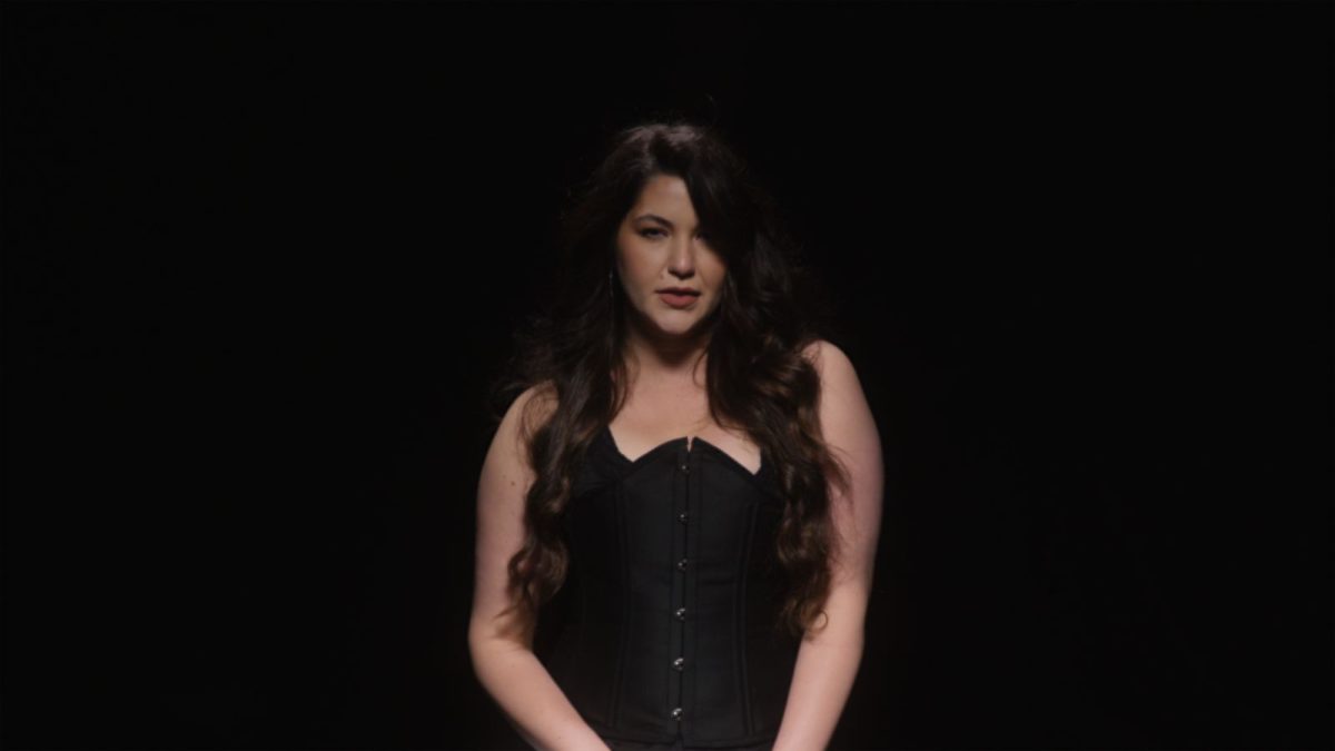 Celeste Buckingham otvára nové hudobné dvere so singlom Come Again