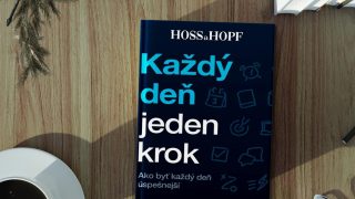 Každý deň jeden krok nie je kniha o úspechu. Je to návod na vytrvalosť a silné nastavenie mysle
