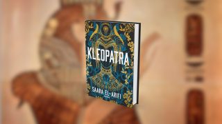 Kleopatra prehovára vlastným hlasom. Nový román Saary El Arifi ukazuje kráľovnú, ktorú dejiny príliš dlho nepočúvali